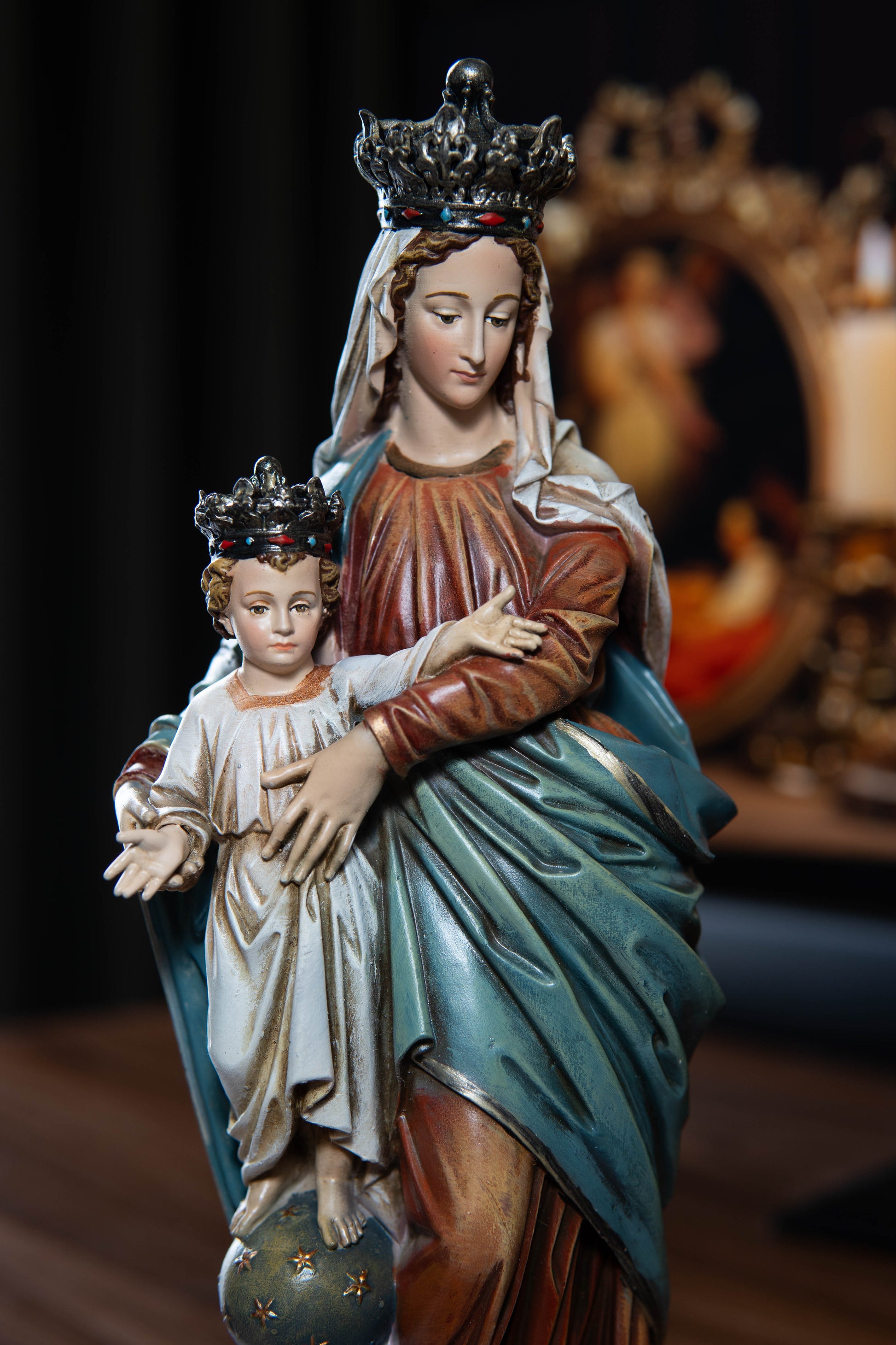 Hand-Painted Our Lady of Victory Statue Virgin Mary Blessed Mother Statues Catholic Gifts