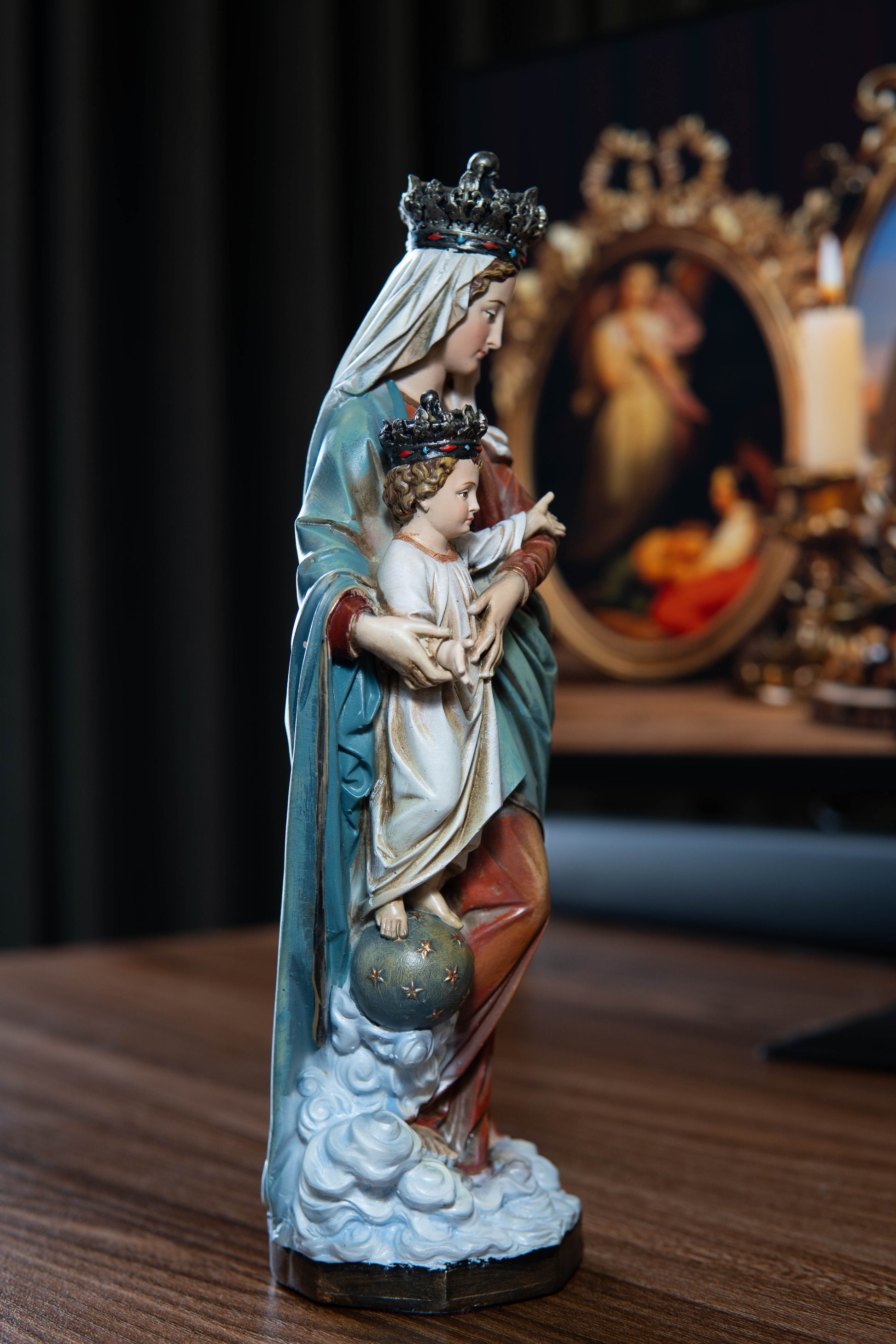 Hand-Painted Our Lady of Victory Statue Virgin Mary Blessed Mother Statues Catholic Gifts