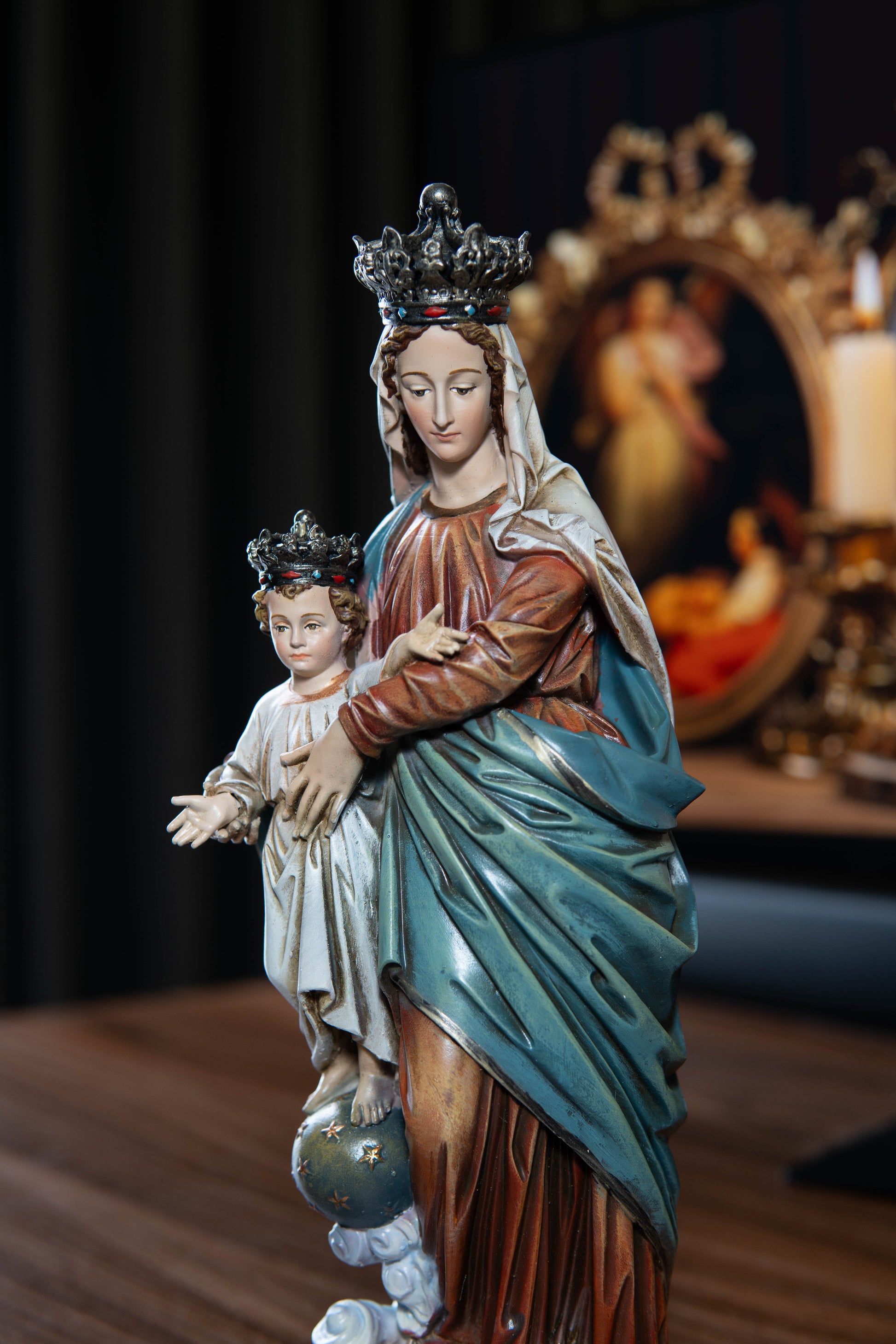 Hand-Painted Our Lady of Victory Statue Virgin Mary Blessed Mother Statues Catholic Gifts