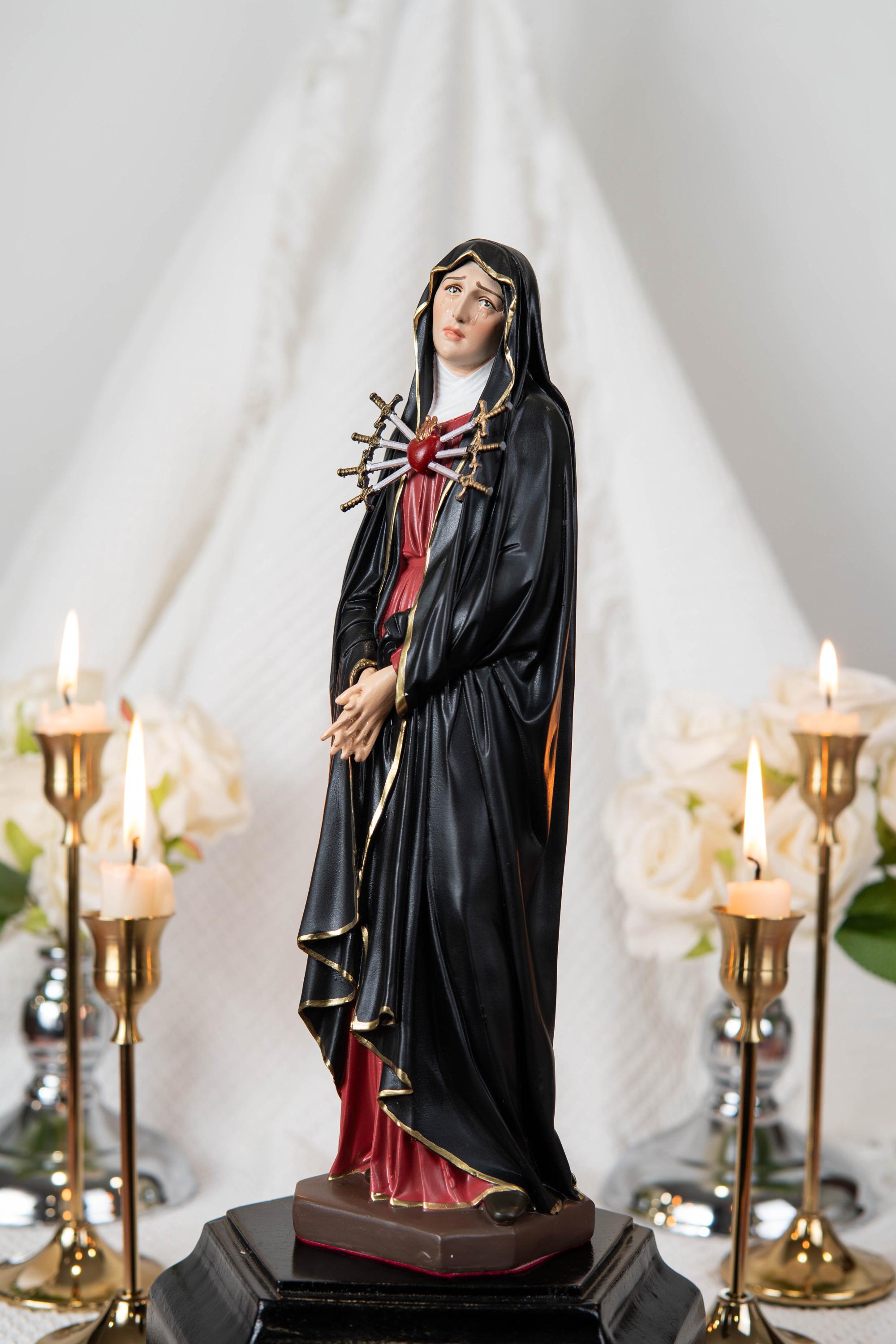 Our Lady of Sorrows Statue – Black cloak, Virgin Mary Statue, Beautiful Catholic Decor, Catholic Gifts, Meaningful Gifts for Catholic Women