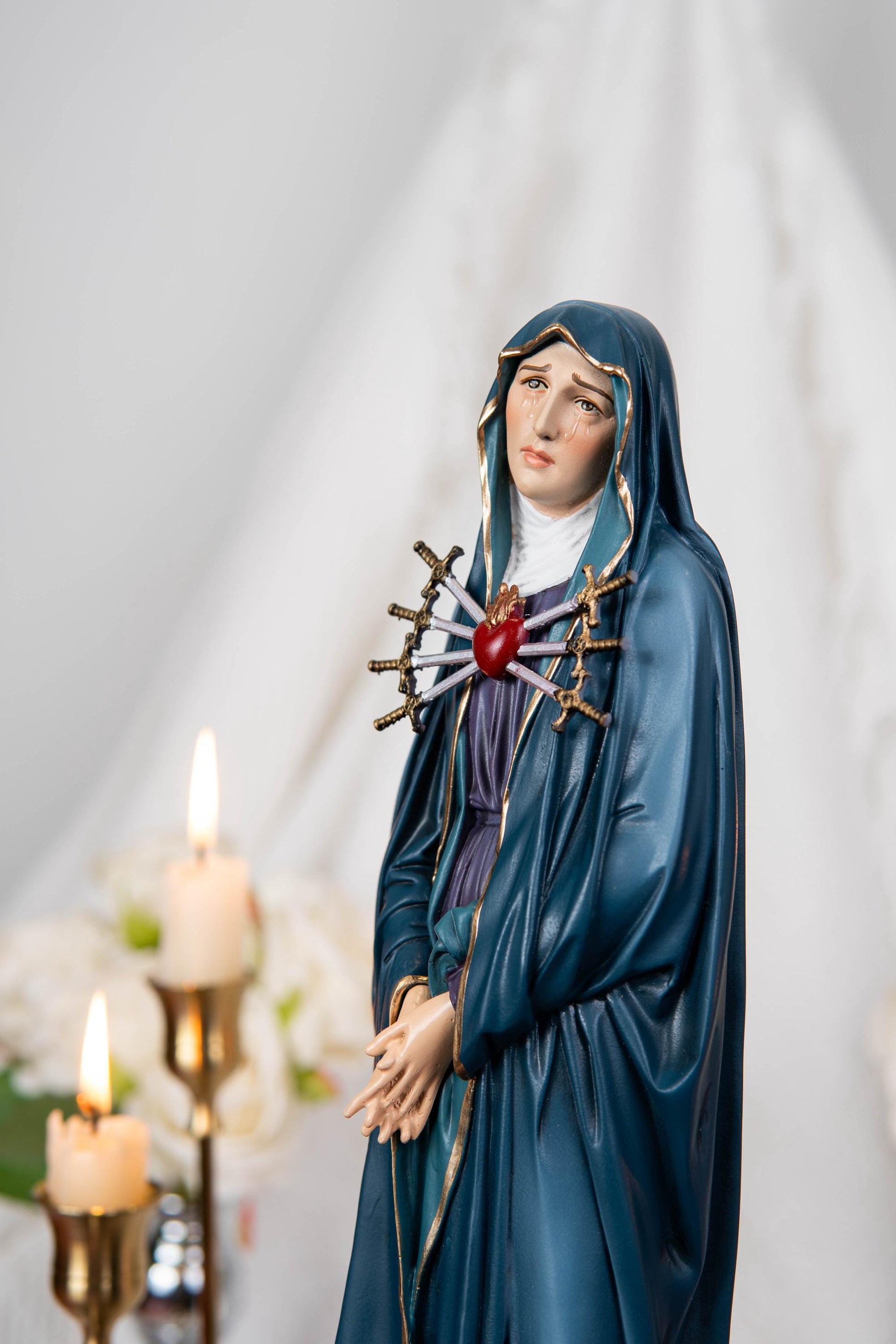 Personalized Engraving - Our Lady of Sorrows Statue – Blue Cloak, Virgin Mary Statue, Beautiful Catholic Decor, Catholic Gifts, Meaningful Gifts for Catholic Women