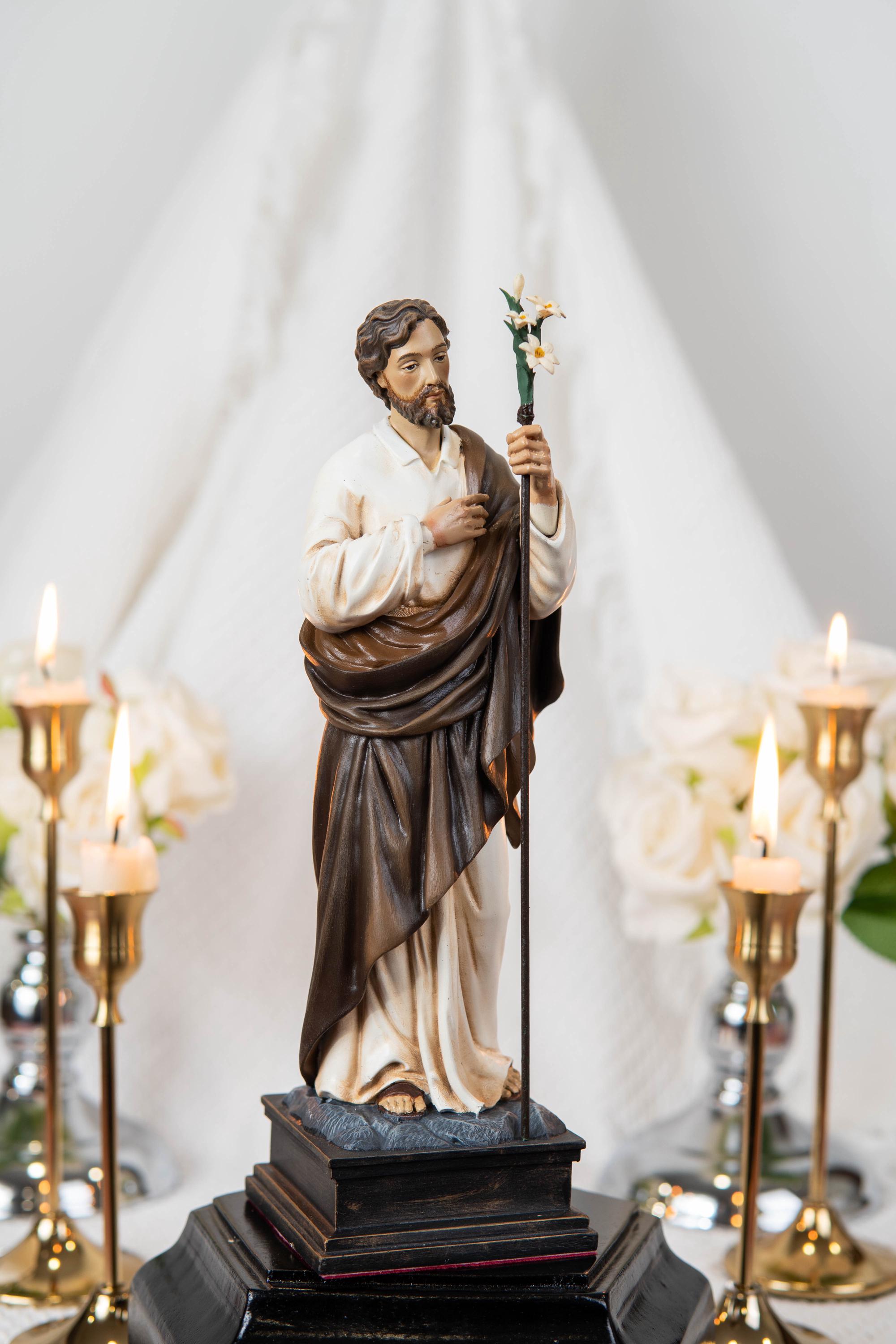 Saint Joseph Statue for Prayer Corner 9.8" - Catholic Home Decor, Religious Figurines, Catholic Gifts for Men & Women, Religious Statues