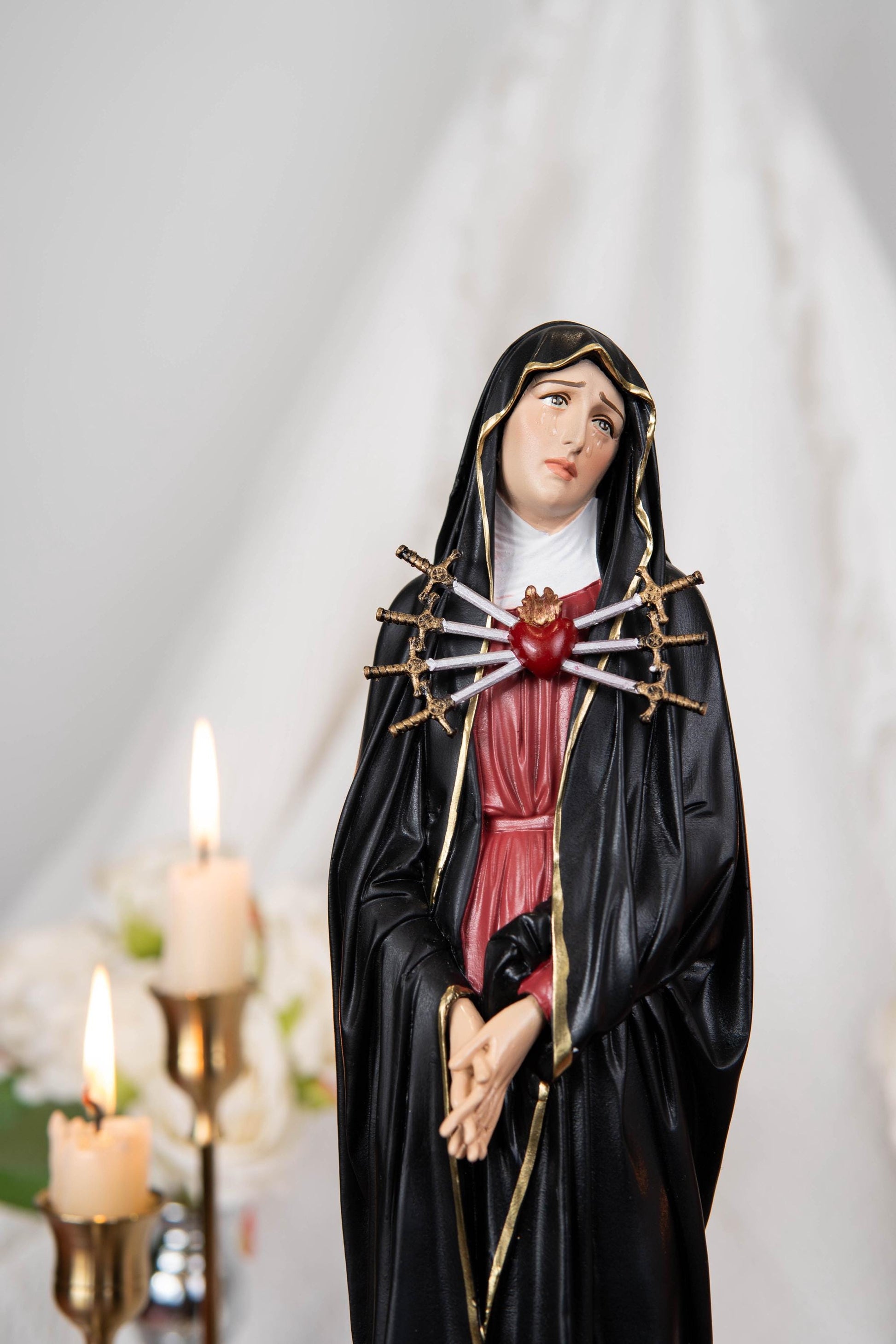 Personalized Engraving - Our Lady of Sorrows Statue – Black Cloak, Virgin Mary Statue, Beautiful Catholic Decor, Catholic Gifts, Meaningful Gifts for Catholic Women