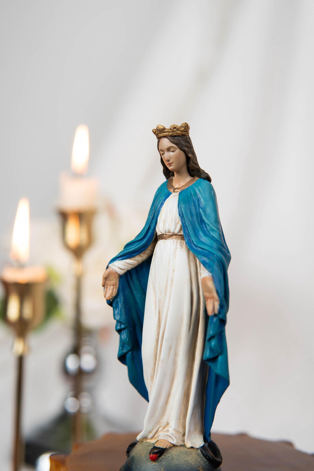 Hand-Painted Our Lady of Grace Virgen Maria 5.1" - Virgin Mary Statue, Mother Mary Statue, Catholic Gifts for Women, Catholic Home Decor