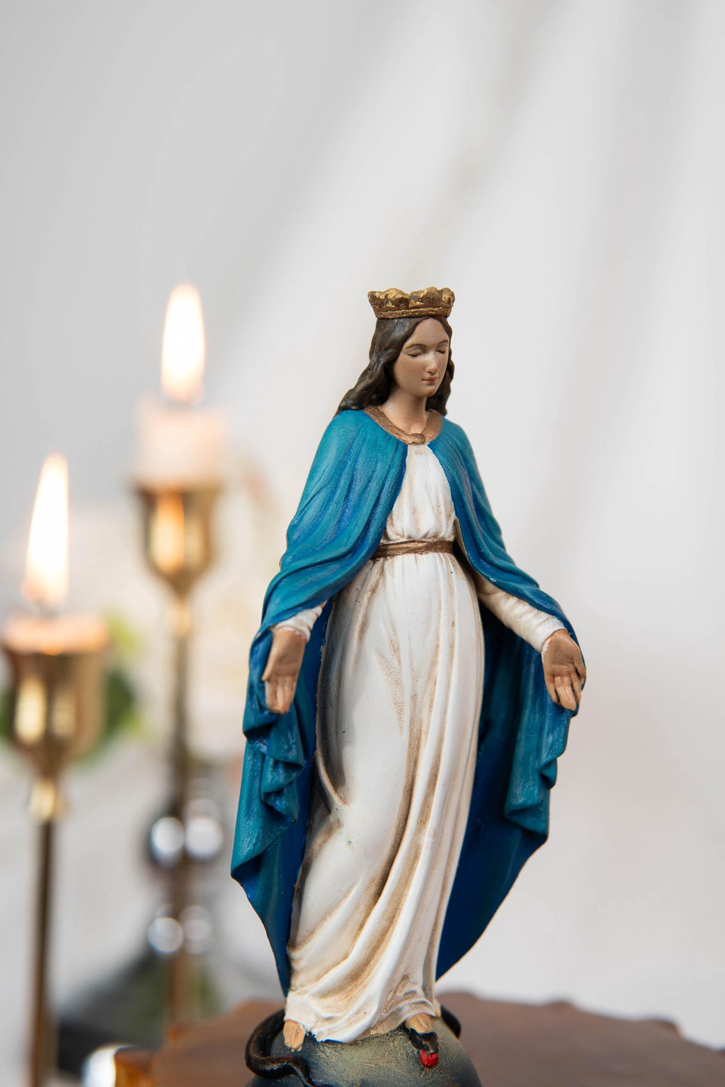 Hand-Painted Our Lady of Grace Virgen Maria 5.1" - Virgin Mary Statue, Mother Mary Statue, Catholic Gifts for Women, Catholic Home Decor