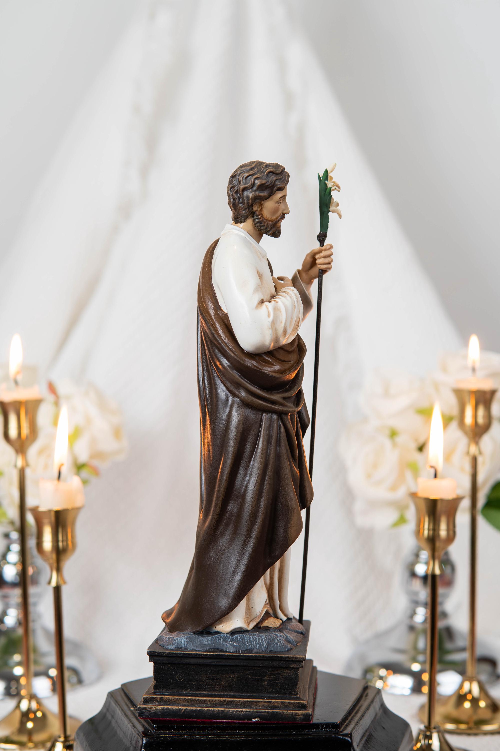 Saint Joseph Statue for Prayer Corner 9.8" - Catholic Home Decor, Religious Figurines, Catholic Gifts for Men & Women, Religious Statues