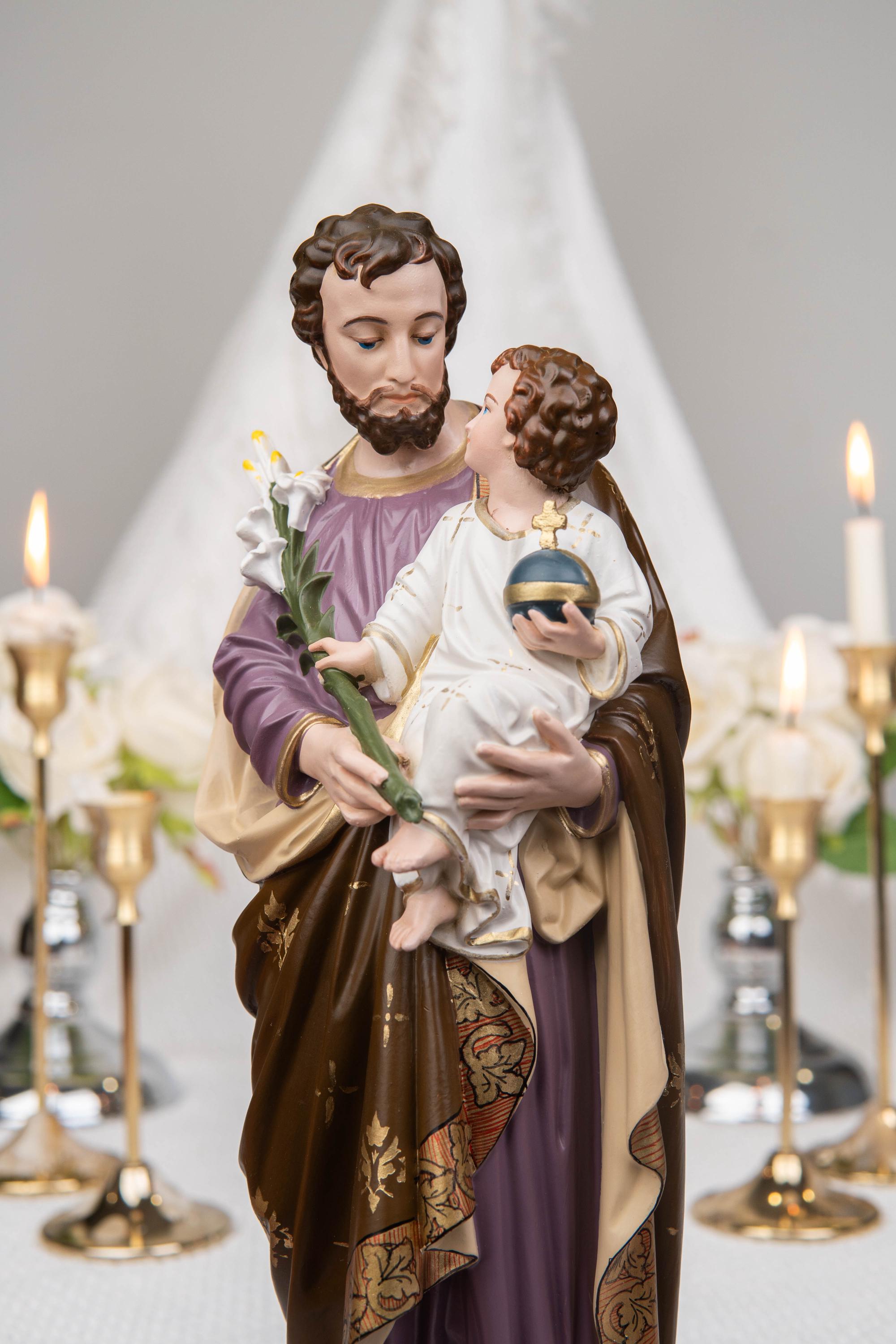 Saint Joseph Holding Baby Jesus Statue, Catholic Home Decor, Religious Decor, Catholic Statues, Catholic Gift for Women & Men, Statue Decor