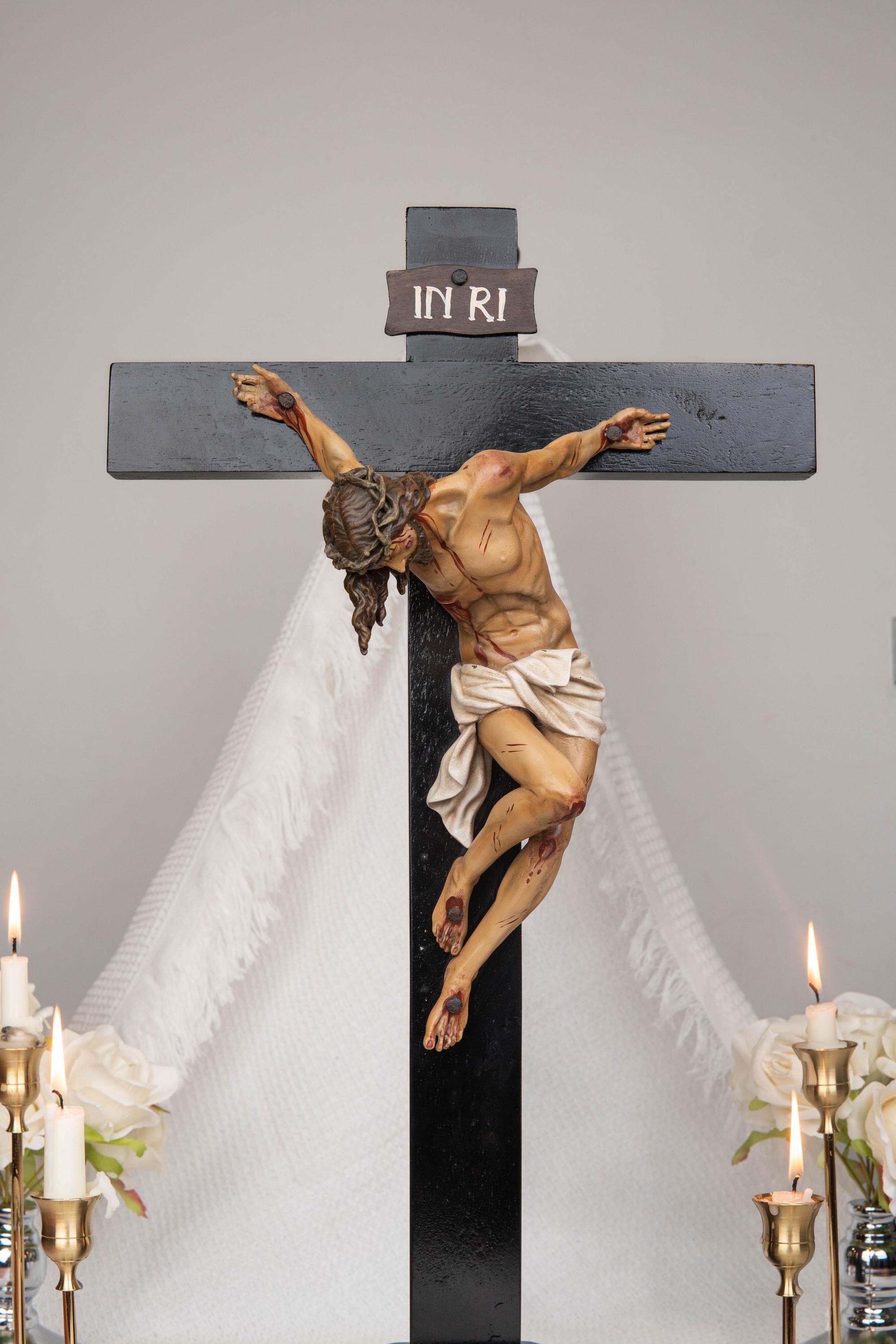 Catholic Crucifix Statue – Tabletop Standing Cross, Jesus Christ Crucifix, Religious Decor for Home Altar, Catholic Gift for Women
