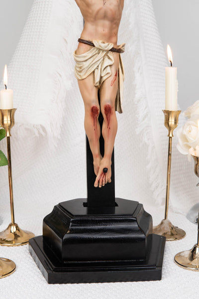 Hand-Painted Crucifix Statue – Jesus on the Cross