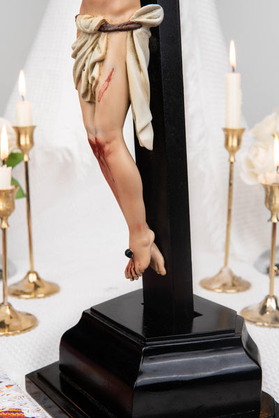 Hand-Painted Crucifix Statue – Jesus on the Cross
